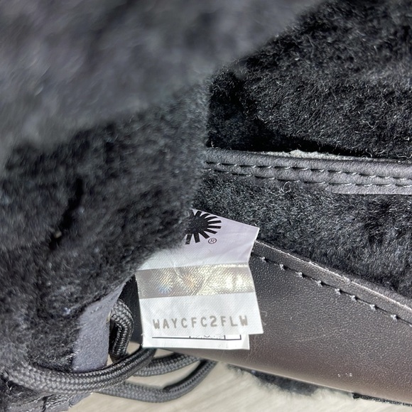 🍁UGG🍁  BUTTE II TOGGLE TALL BLACK CWR KIDS WINTER WATER PROOF TALL BOOTS - Picture 14 of 16